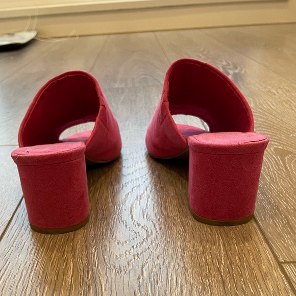 Pink size 9 Gap mules - Picture 7 of 8